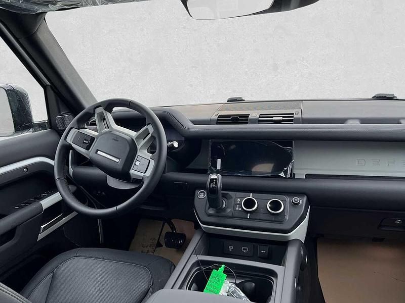 Gebraucht Land Rover Defender SE Dynamic 252 PS (185 kW) 2023 Fuji white SUV