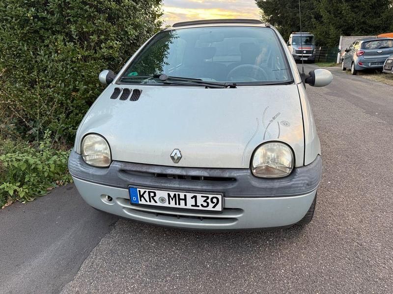 Silber Gebraucht 2006 Renault Twingo Authentique Kleinwagen | 1.200 € (Guter Preis) - Bild 1/4
