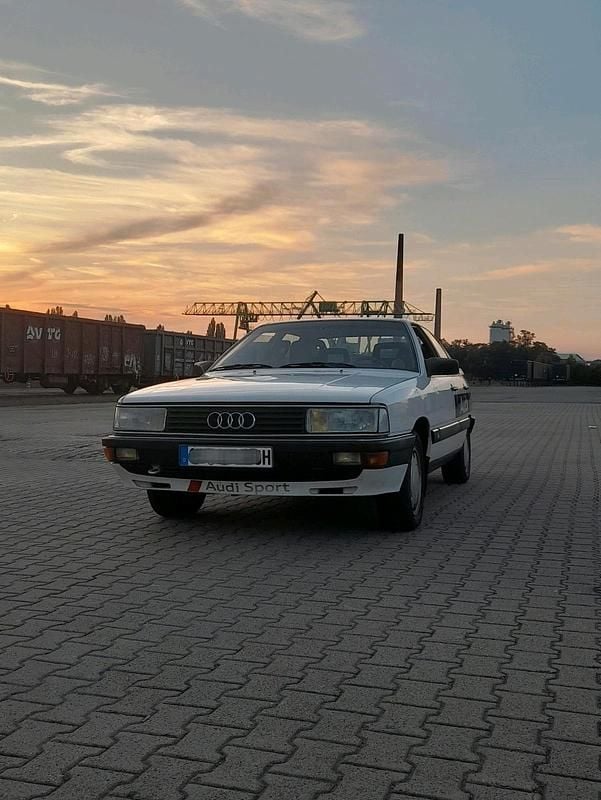 Weiß Gebraucht 2025 Audi 200 Limousine | 6.950 € - Bild 1/4