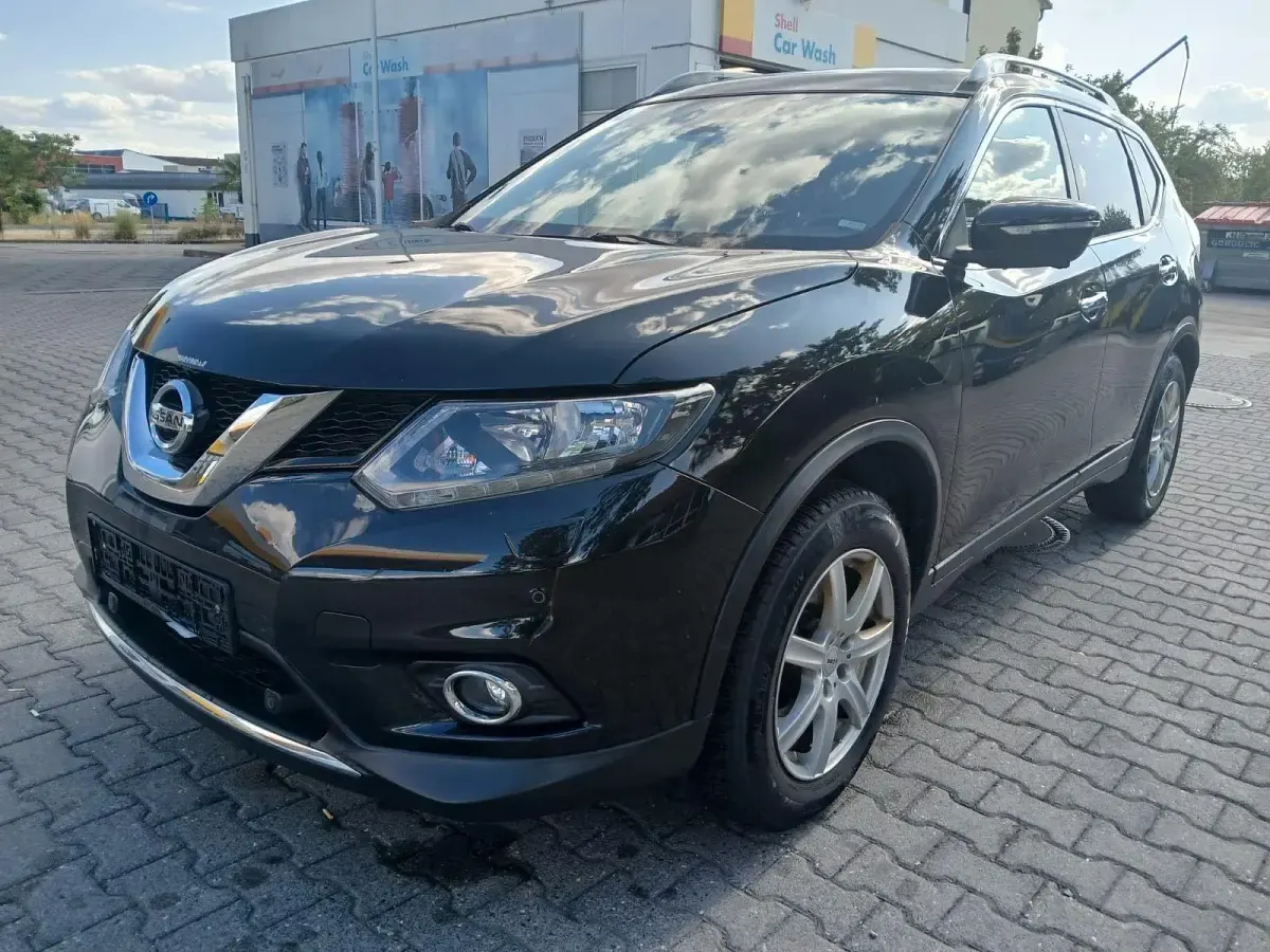 Gebraucht Nissan X-Trail Acenta 131 PS (96 kW) 2016 Schwarz SUV