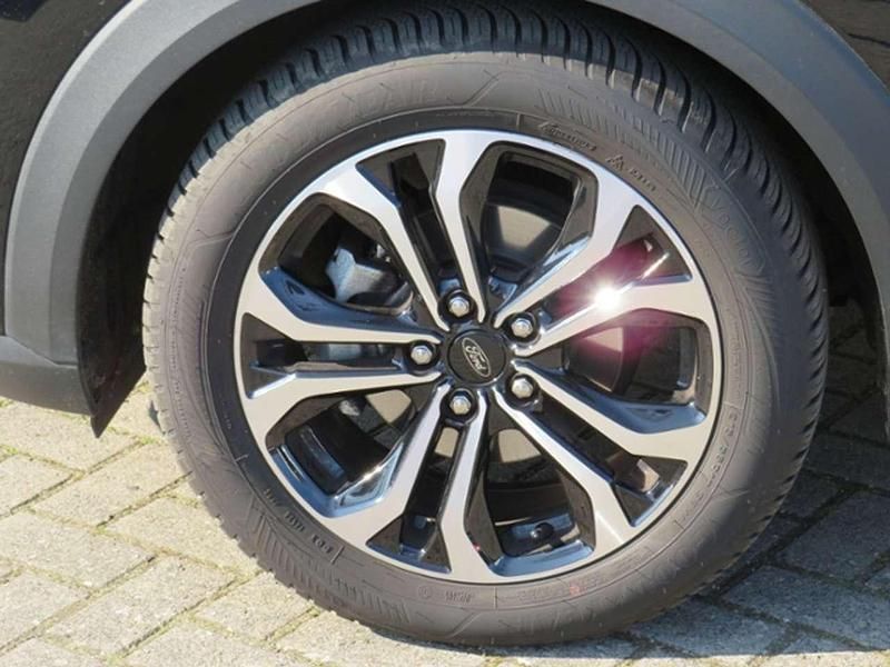 Gebraucht Ford Puma Titanium 125 PS (91 kW) 2025 Agate black SUV