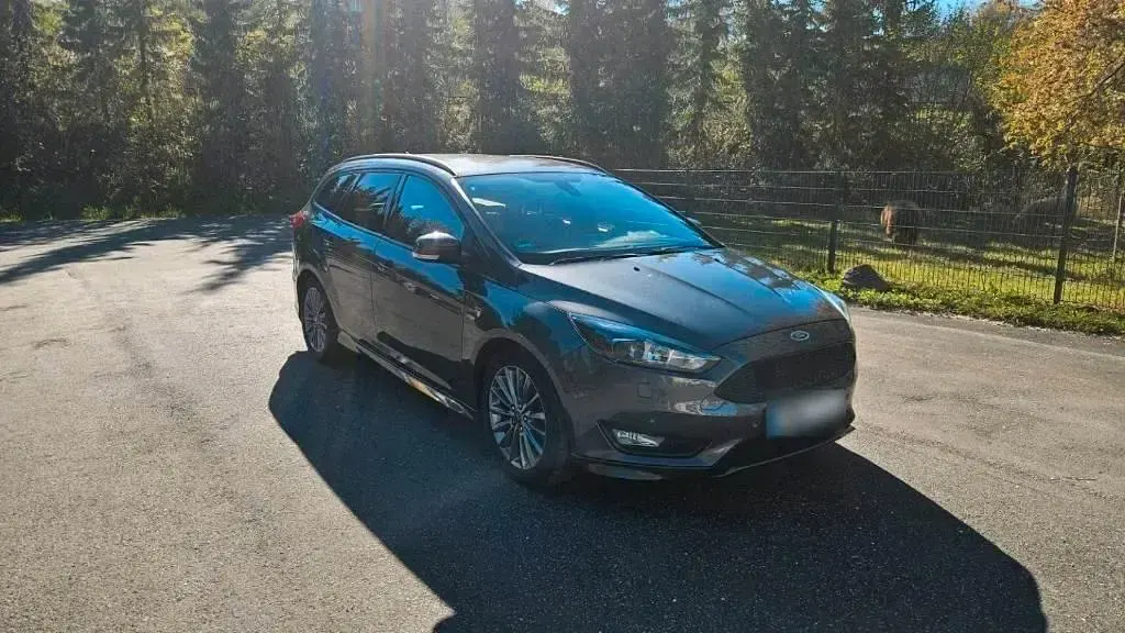 Gebraucht Ford Focus ST-Line 182 PS (133 kW) 2018 Grau Limousine
