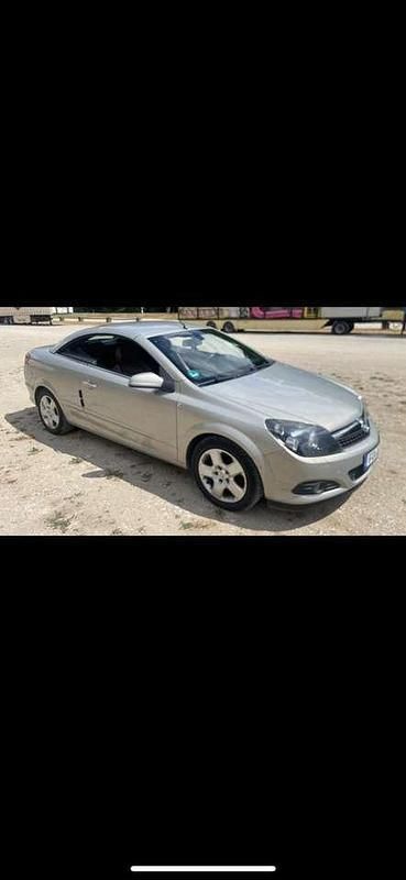 Beige Gebraucht 2008 Opel Astra Cabriolet Cabrio | 2.300 € (Guter Preis) - Bild 1/4