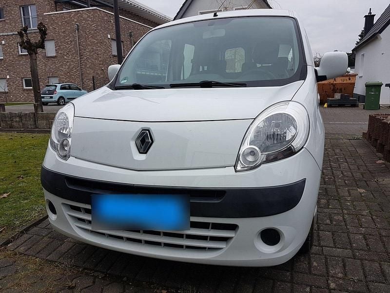 Gebraucht Renault Kangoo Authentique 106 PS (77 kW) 2012 Weiß Van / Kleinbus