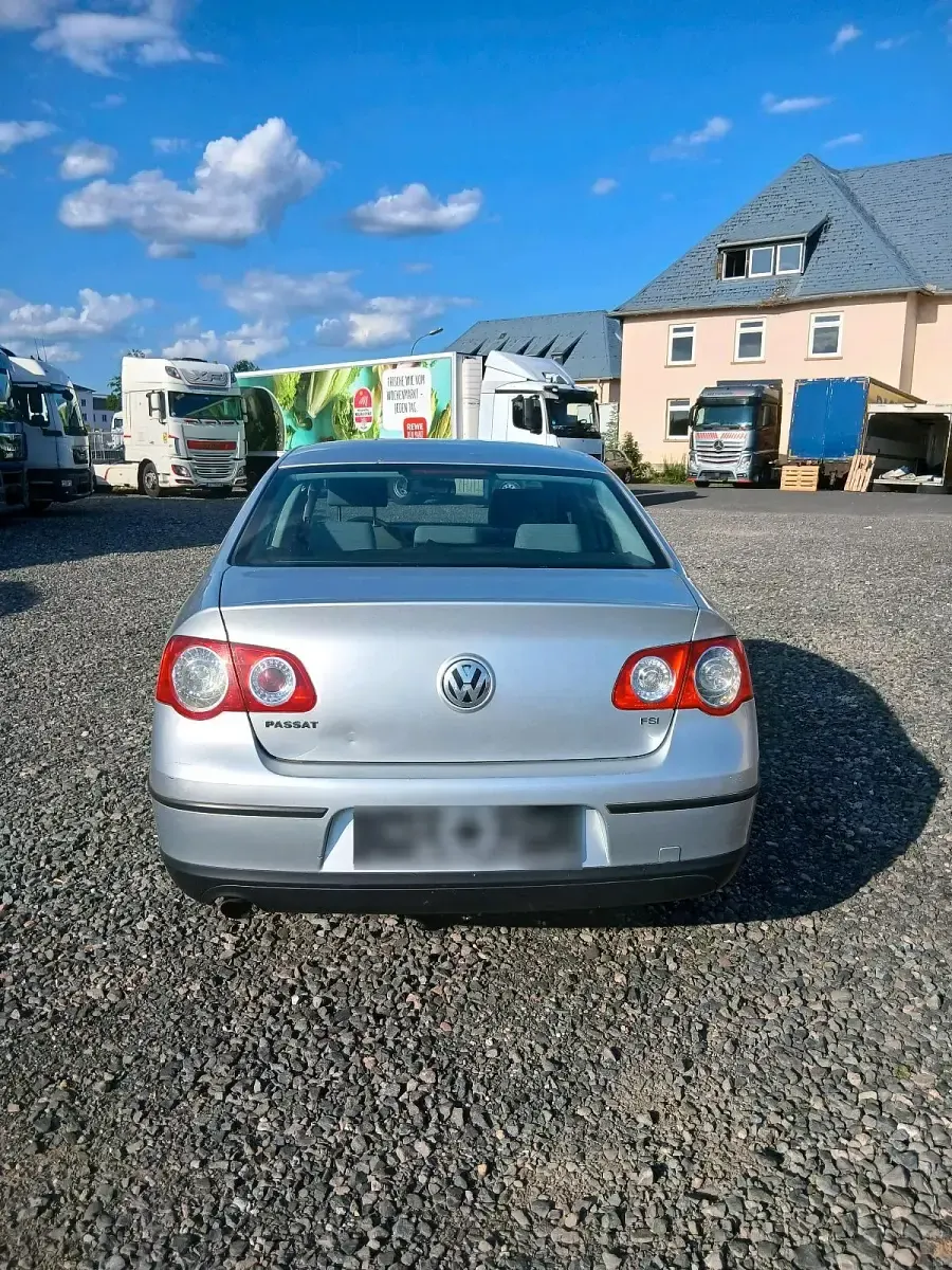 Gebraucht VW Passat 2005 Silber Limousine