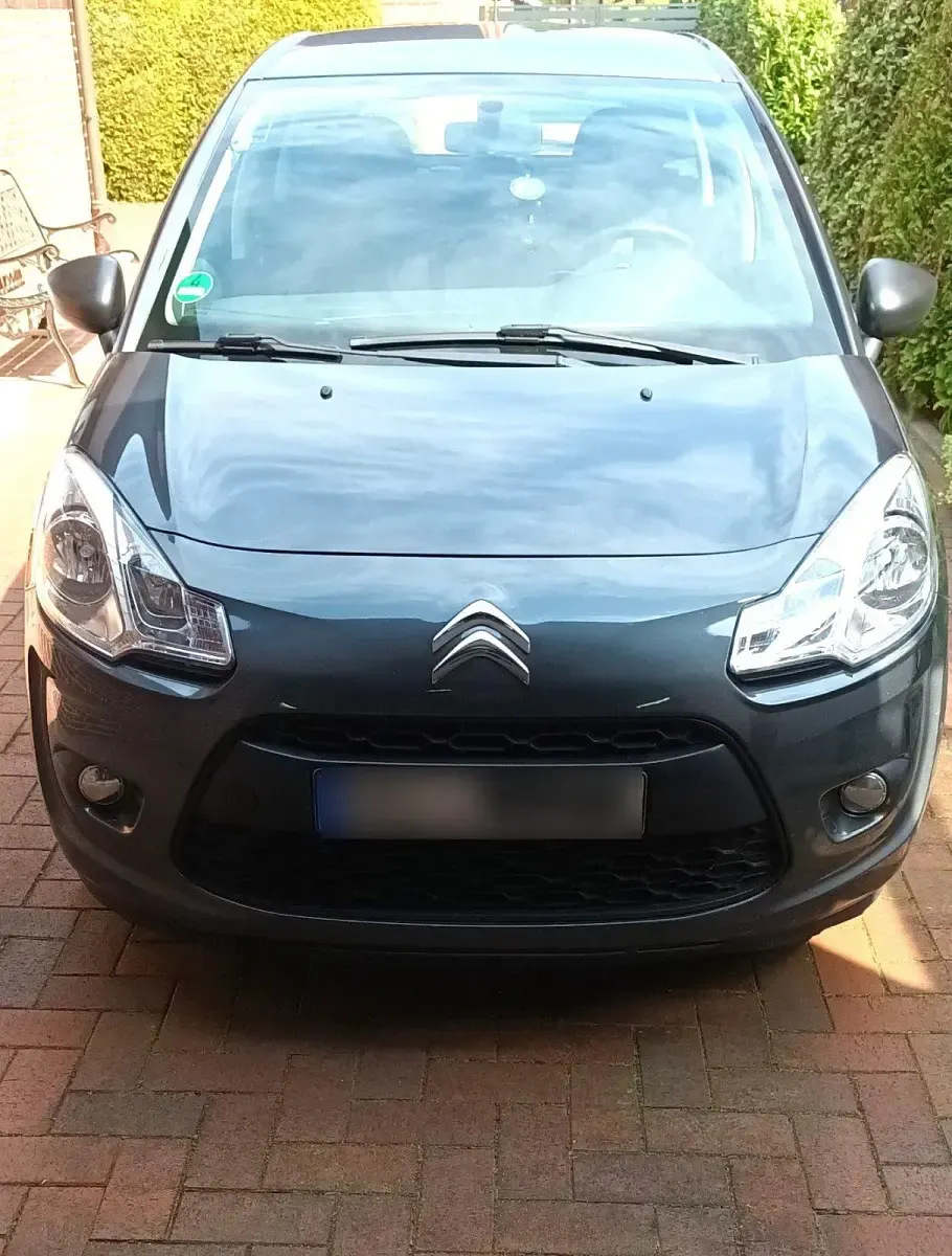 Gebraucht Citroën C3 Attraction 68 PS (50 kW) 2013 Grau Kleinwagen