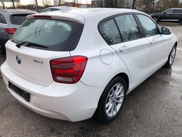 Gebraucht BMW 116 Advantage 116 PS (85 kW) 2013 Alpinweiss 3 Kleinwagen
