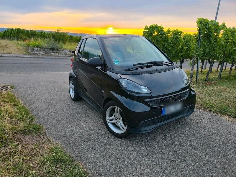 Schwarz Gebraucht 2013 Smart ForTwo Cabrio Cabrio | 5.999 € (Fairer Preis) - Bild 1/4