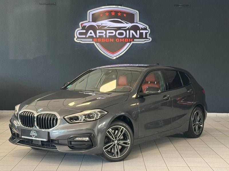 Grau Gebraucht 2021 BMW 120 Sport Line Kleinwagen | 23.900 € (Guter Preis) - Bild 1/4