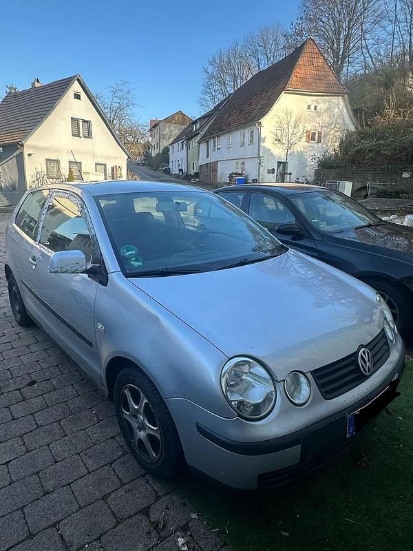 Grau Gebraucht 2003 VW Polo Kleinwagen | 1.150 € (Guter Preis) - Bild 1/4
