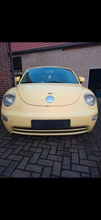 Gelb Gebraucht 1999 VW Beetle Kleinwagen | 900 € (Fairer Preis) - Bild 1/4