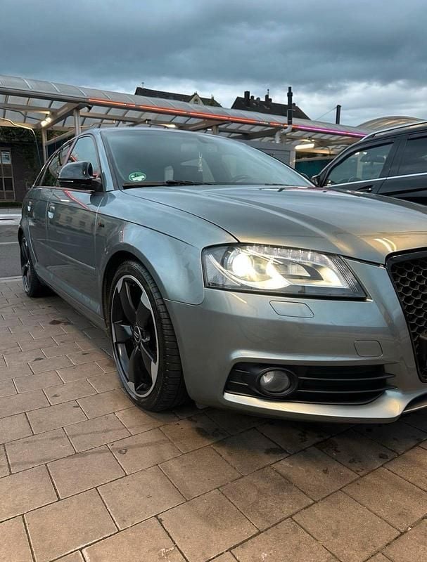 Gebraucht Audi A3 S-line plus 160 PS (117 kW) 2009 Grau Kleinwagen
