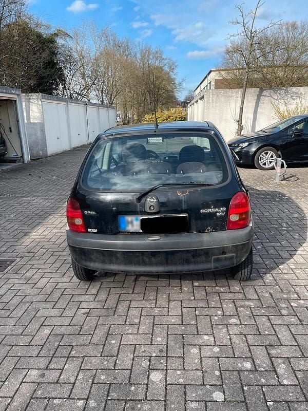 Gebraucht Opel Corsa 54 PS (39 kW) 1998 Schwarz Kleinwagen
