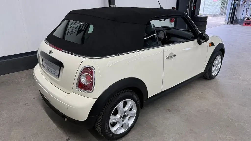 Second-hand Mini One Cabriolet 98 CP (72 kW) 2014 Alb Cabrio