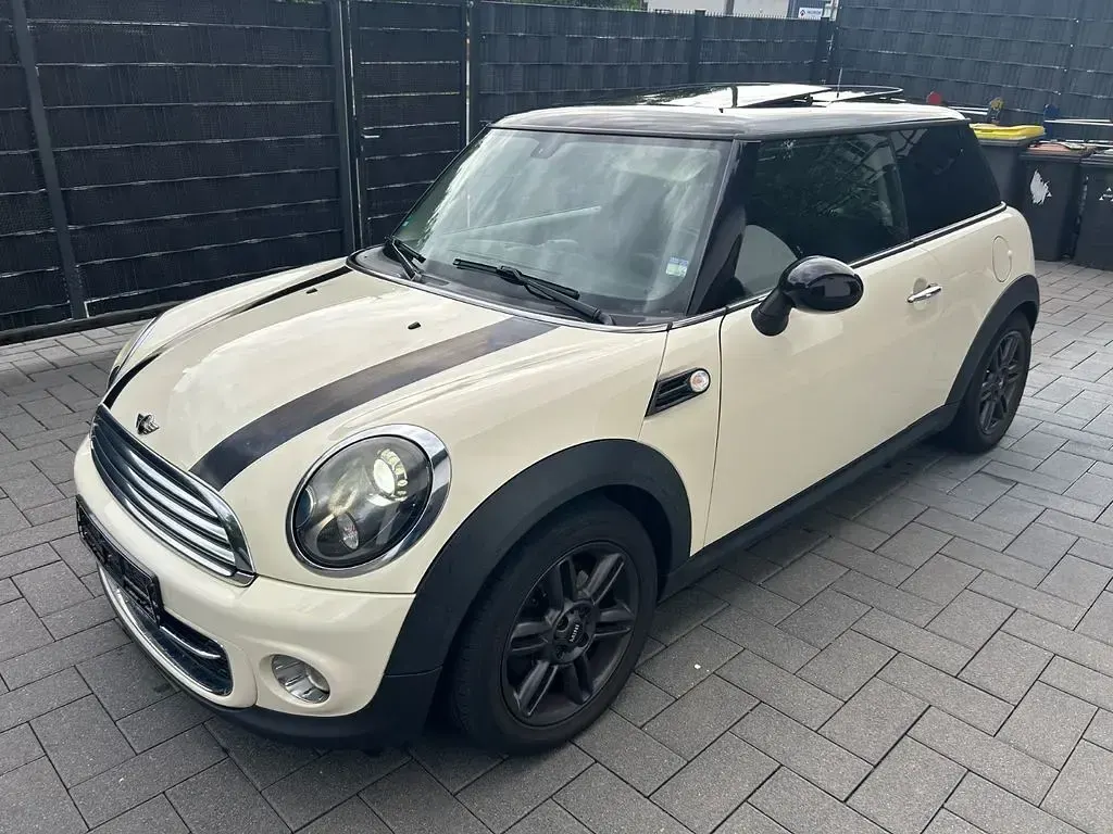 Gebraucht Mini Cooper D 111 PS (81 kW) 2011 Weiß Kleinwagen