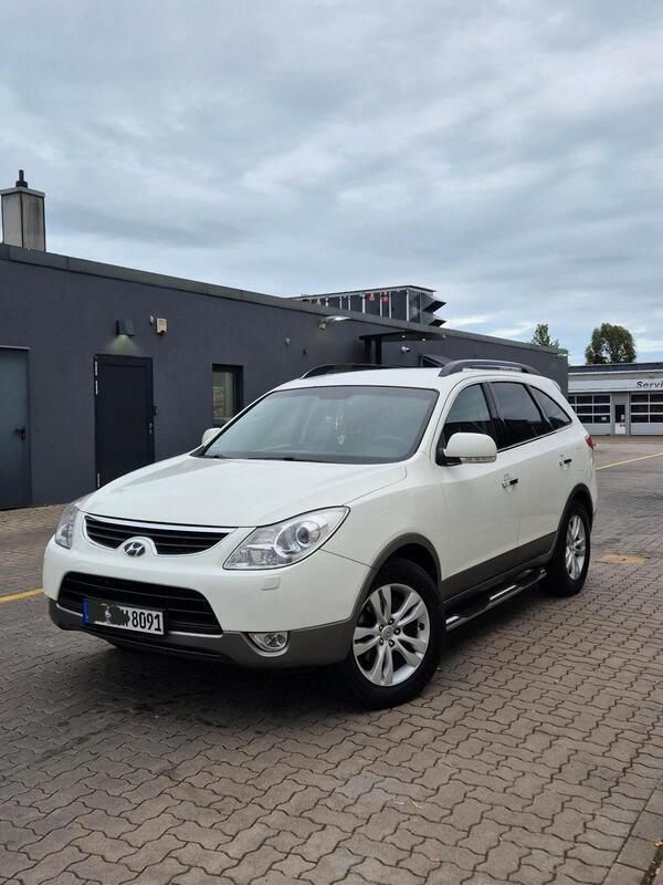 Weiß Gebraucht 2011 Hyundai Veracruz SUV | 9.000 € (Fairer Preis) - Bild 1/4