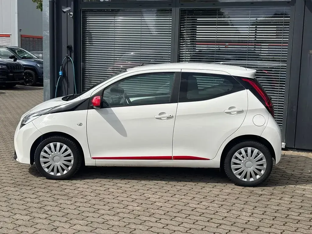 Gebraucht Toyota Aygo X-cite 72 PS (52 kW) 2019 Weiß Kleinwagen
