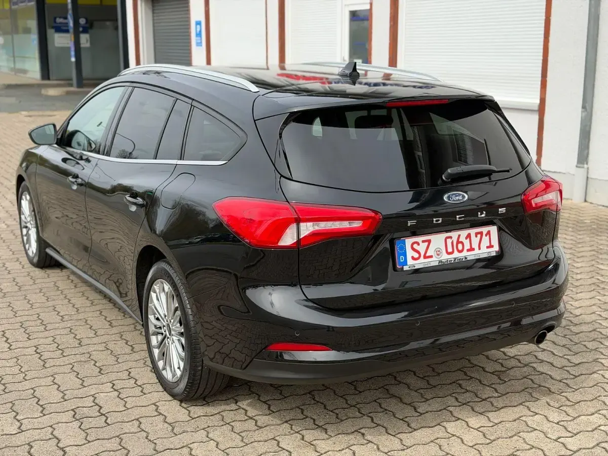 Gebraucht Ford Focus Titanium 150 PS (110 kW) 2019 Schwarz Kombi