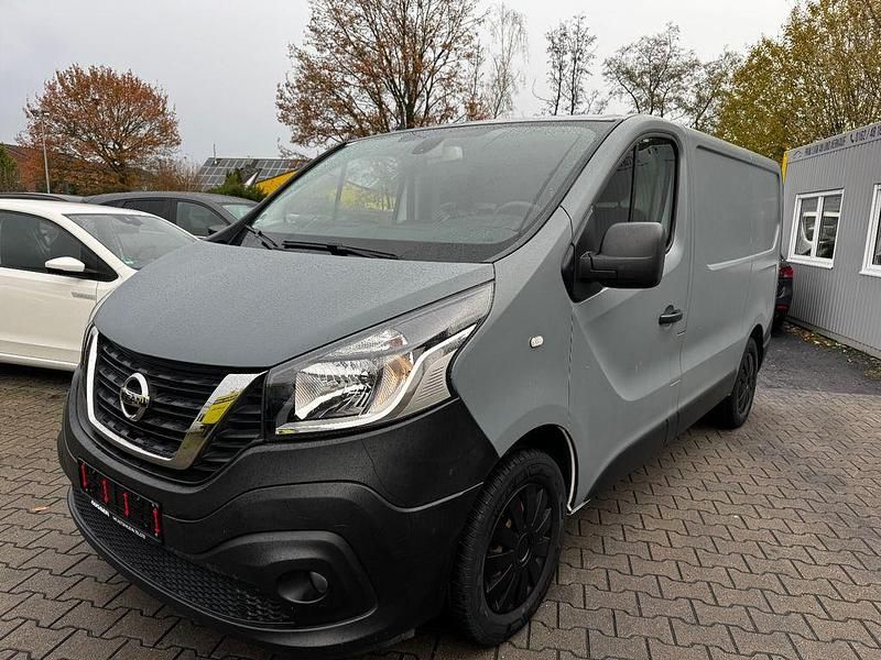 Weiß Gebraucht 2020 Nissan NV300 Comfort Van | 12.990 € (Fairer Preis) - Bild 1/4