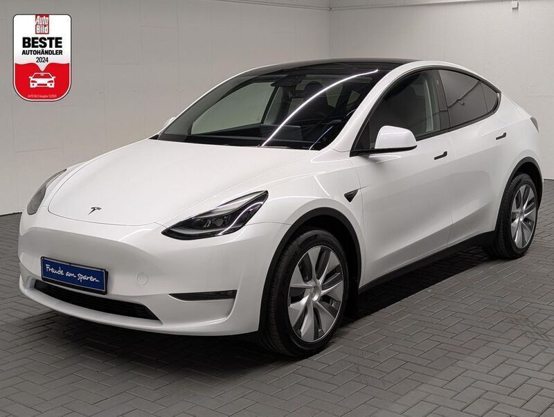 Gebraucht Tesla Model Y Long Range AWD 378 kW (514 PS) 2022 Weiß (pearlweissmet.) SUV