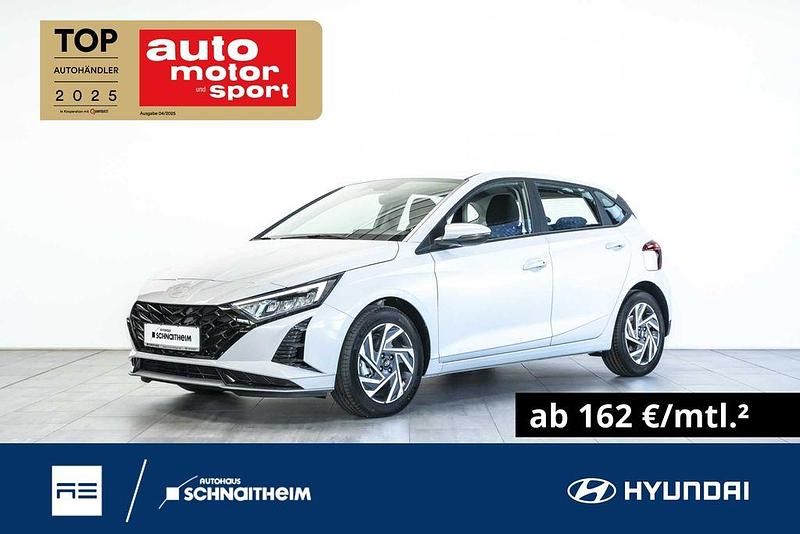 Grau Neu 2025 Hyundai i20 Trend Limousine | 23.990 € (Fairer Preis) - Bild 1/2