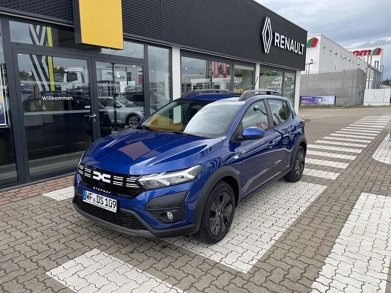 Gebraucht Dacia Sandero Expression 91 PS (66 kW) 2025 Zedergrün metallic (grün) Kleinwagen