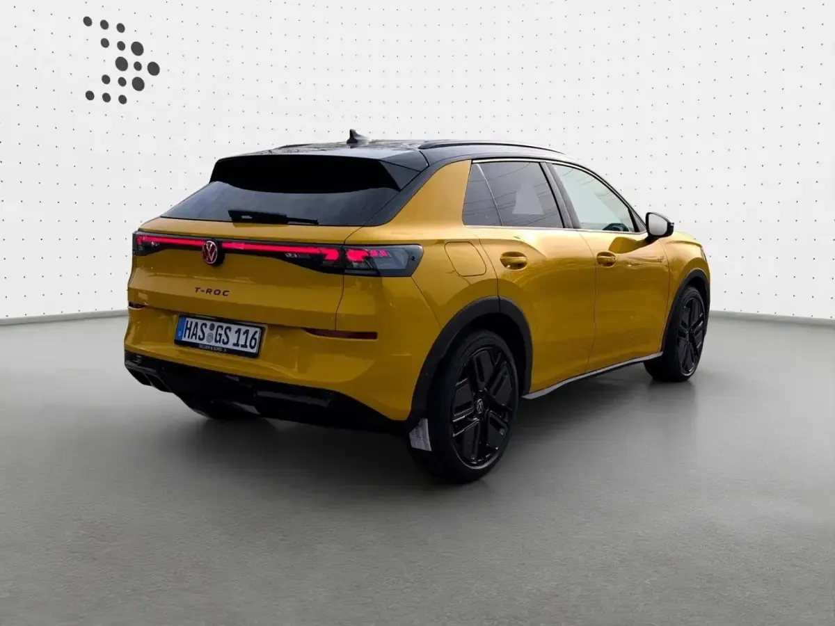 Gebraucht VW T-Roc R-line 150 PS (110 kW) 2025 Canary yellow uni schwarz uni SUV