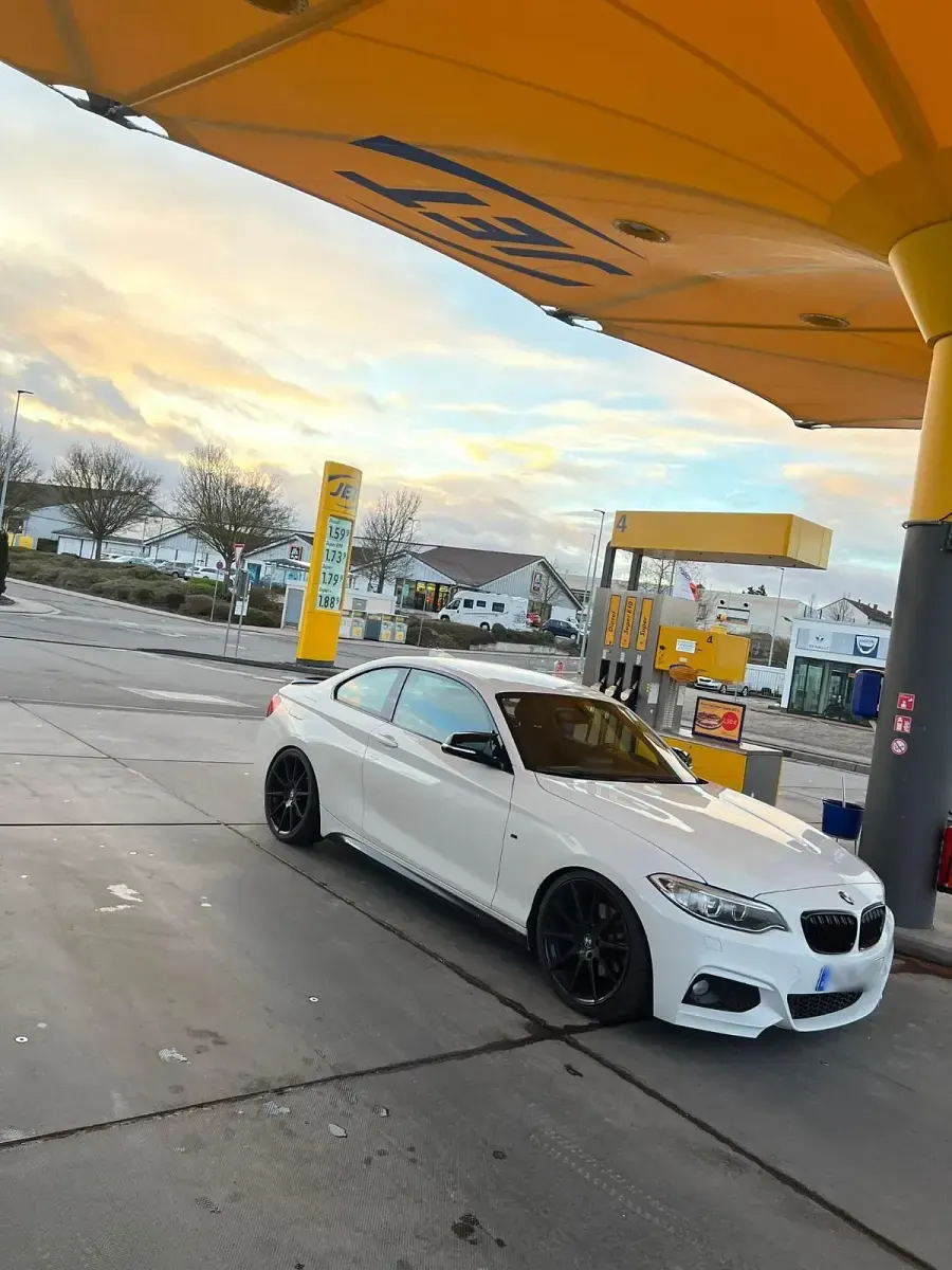 Gebraucht BMW 220 M Sport 184 PS (135 kW) 2014 Weiß Coupé