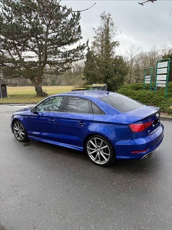 Gebraucht Audi A3 S-Line 184 PS (135 kW) 2016 Blau Limousine