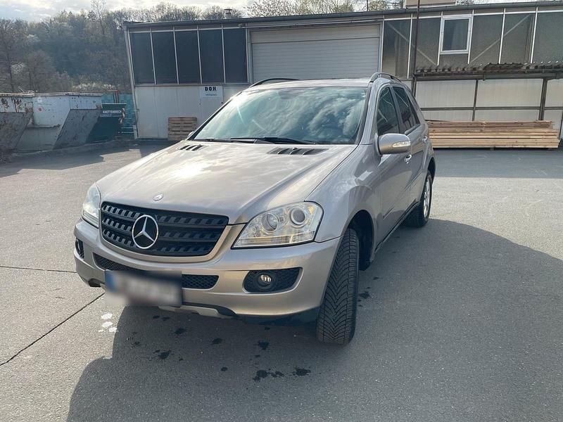 Gebraucht Mercedes ML350 272 PS (200 kW) 2006 Silber SUV