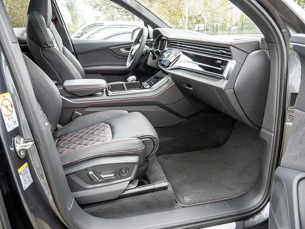 Gebraucht Audi SQ7 Ambiente 507 PS (372 kW) 2025 Daytonagrau perleffekt SUV