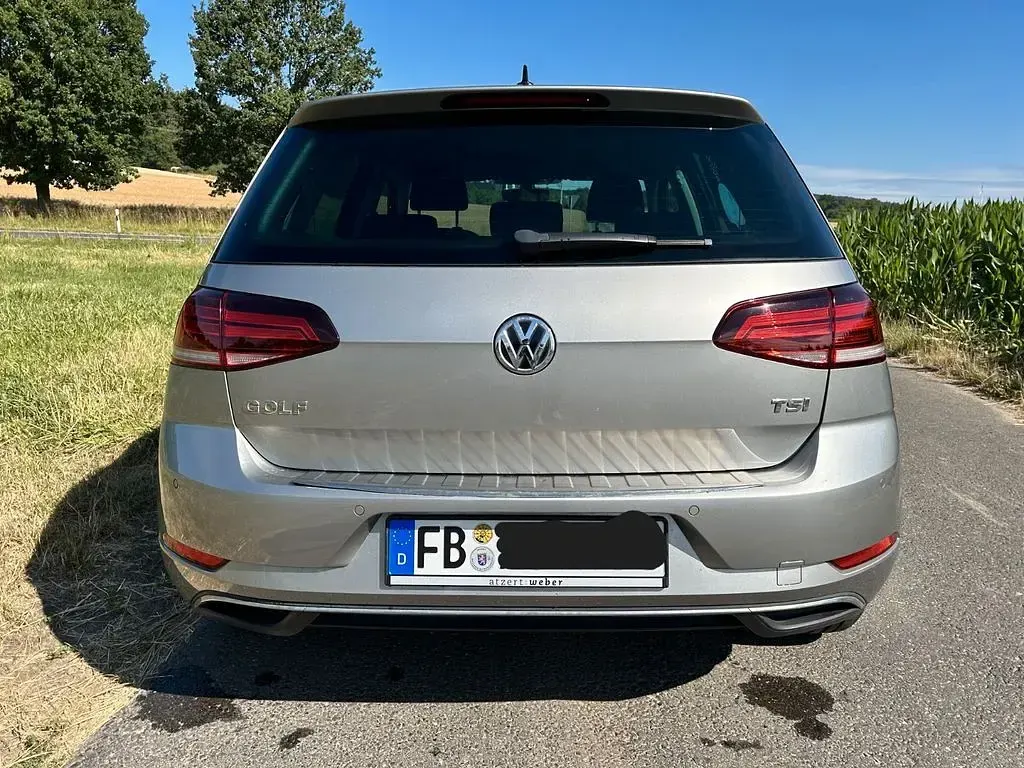 Gebraucht VW Golf VII Sound 110 PS (80 kW) 2017 Grau Limousine