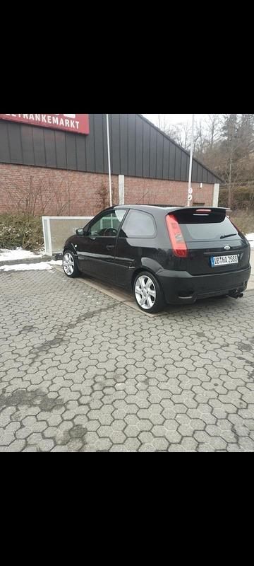 Gebraucht Ford Fiesta 81 PS (59 kW) 2005 Schwarz Kleinwagen