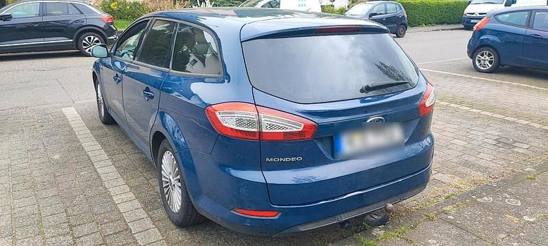 Gebraucht Ford Mondeo 140 PS (102 kW) 2011 Kombi