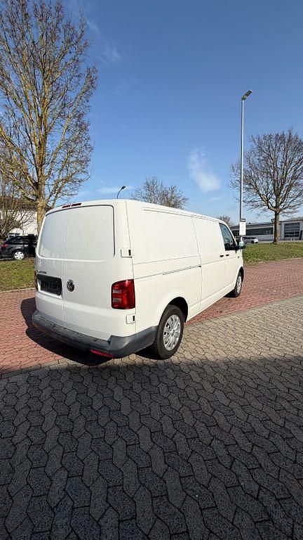 Gebraucht VW Transporter 150 PS (110 kW) 2019 Weiß Van