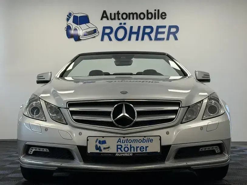 Gebraucht Mercedes E200 184 PS (135 kW) 2010 Silber 775 (iridiumsilber  metalliclack (metallic) Cabrio