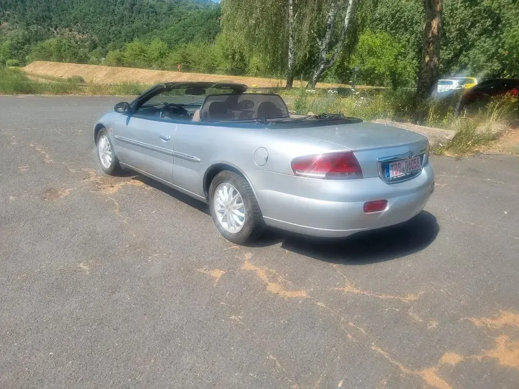 Gebraucht Chrysler Sebring Cabriolet 141 PS (103 kW) 2001 Silber Cabrio