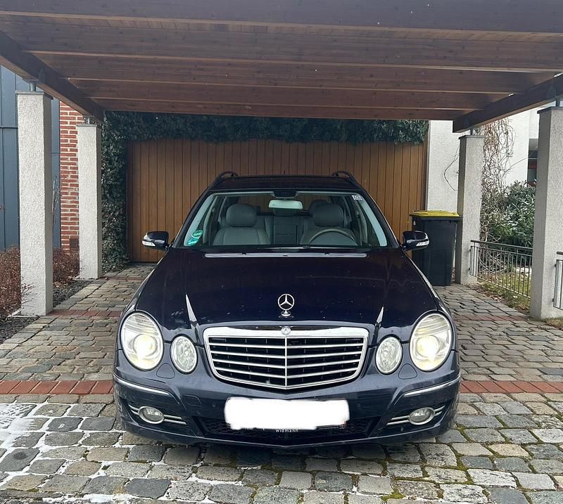 Schwarz Gebraucht 2007 Mercedes E320 Avantgarde Kombi | 2.900 € (Superpreis) - Bild 1/4