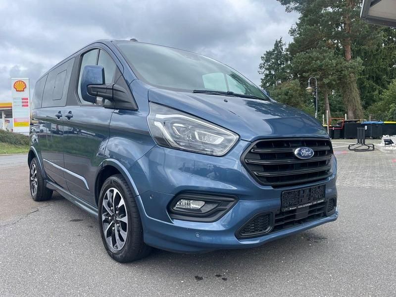 Blau Gebraucht 2020 Ford Tourneo Kombi | 33.999 € (Fairer Preis) - Bild 1/4