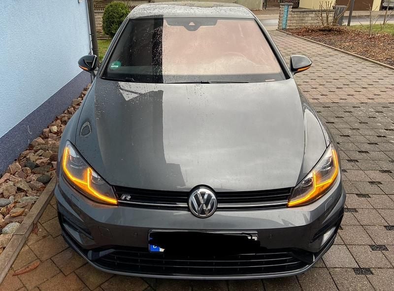 Gebraucht VW Golf VII R 310 PS (228 kW) 2017 Grau Limousine