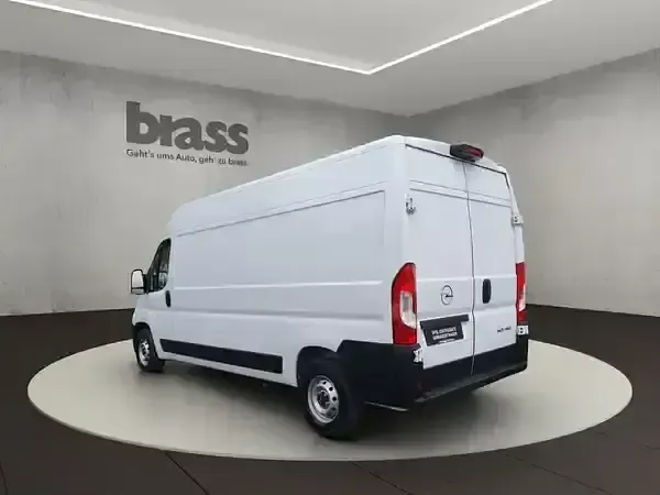 Gebraucht Opel Movano 140 PS (102 kW) 2024 Lackierung weiss icy / typ aussenverkleidung spiegel flach standard Van