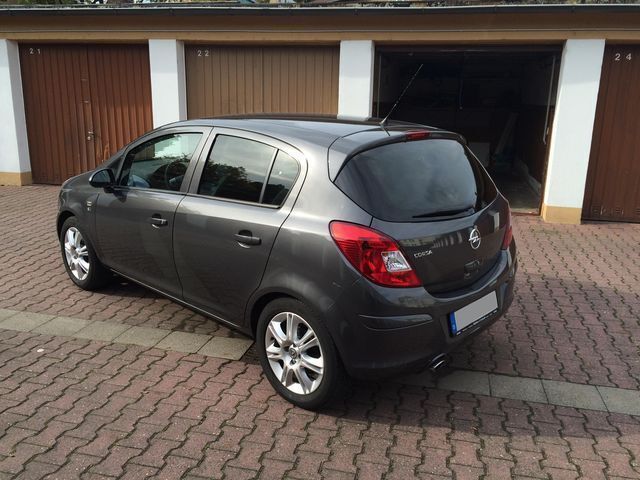 Gebraucht Opel Corsa 118 PS (86 kW) 2012 Grau metallic Kleinwagen