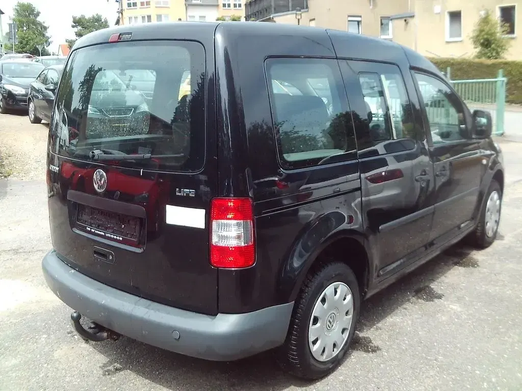 Gebraucht VW Caddy Team 75 PS (55 kW) 2010 Schwarz Van / Kleinbus