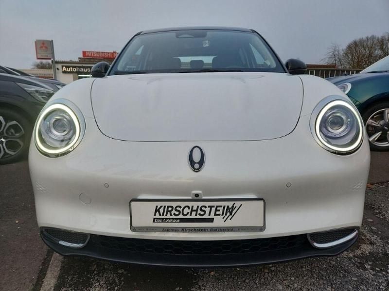 Gebraucht Ora Funky Cat 400 Pro 125 kW (171 PS) 2023 Moonlight white / starry black (metallic) Kleinwagen