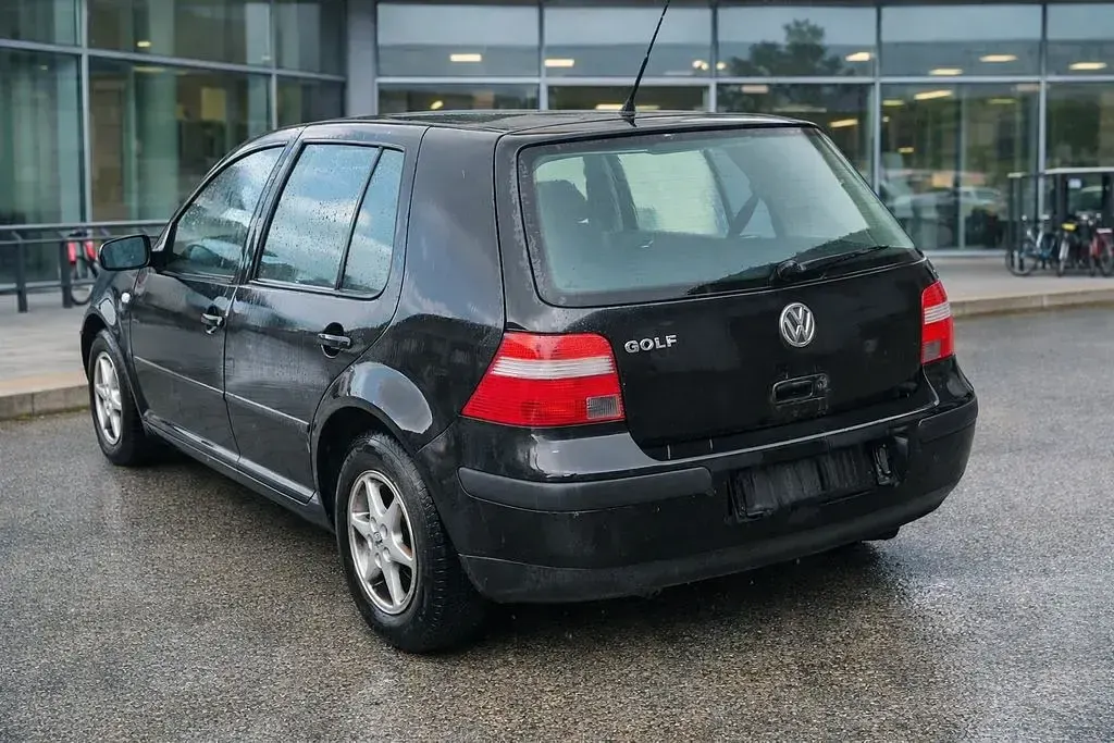 Gebraucht VW Golf IV Comfortline 75 PS (55 kW) 2002 Schwarz Limousine