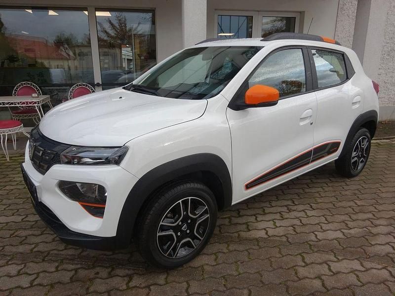 Gebraucht Dacia Spring Comfort Plus 33 kW (45 PS) 2022 Weiß Kleinwagen