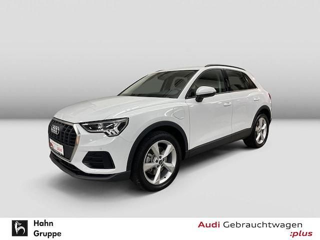 Gletscherweiß metallic Gebraucht 2023 Audi Q3 Ambiente SUV | 32.790 € (Guter Preis) - Bild 1/4