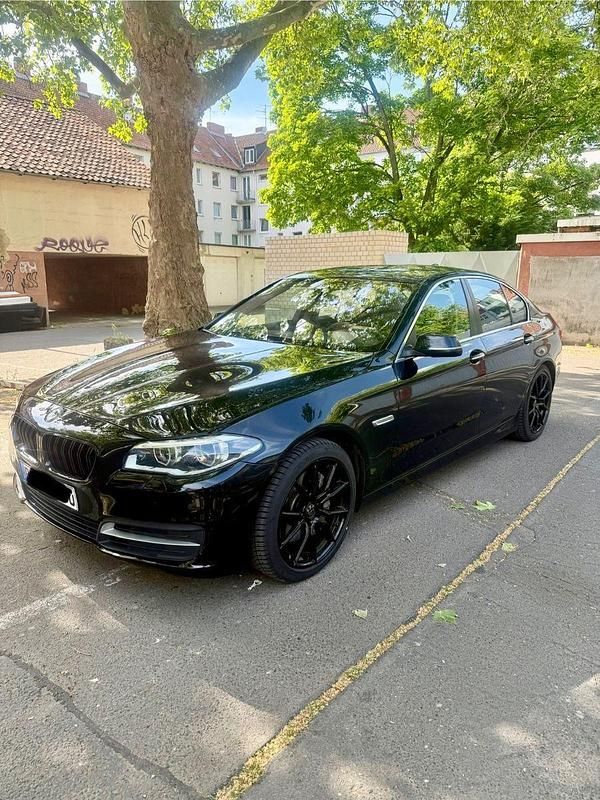 Gebraucht BMW 530 258 PS (189 kW) 2016 Schwarz Limousine