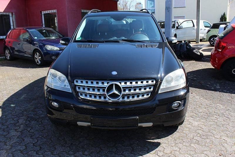 Gebraucht Mercedes ML420 AMG Edition 1 306 PS (225 kW) 2008 Schwarz SUV