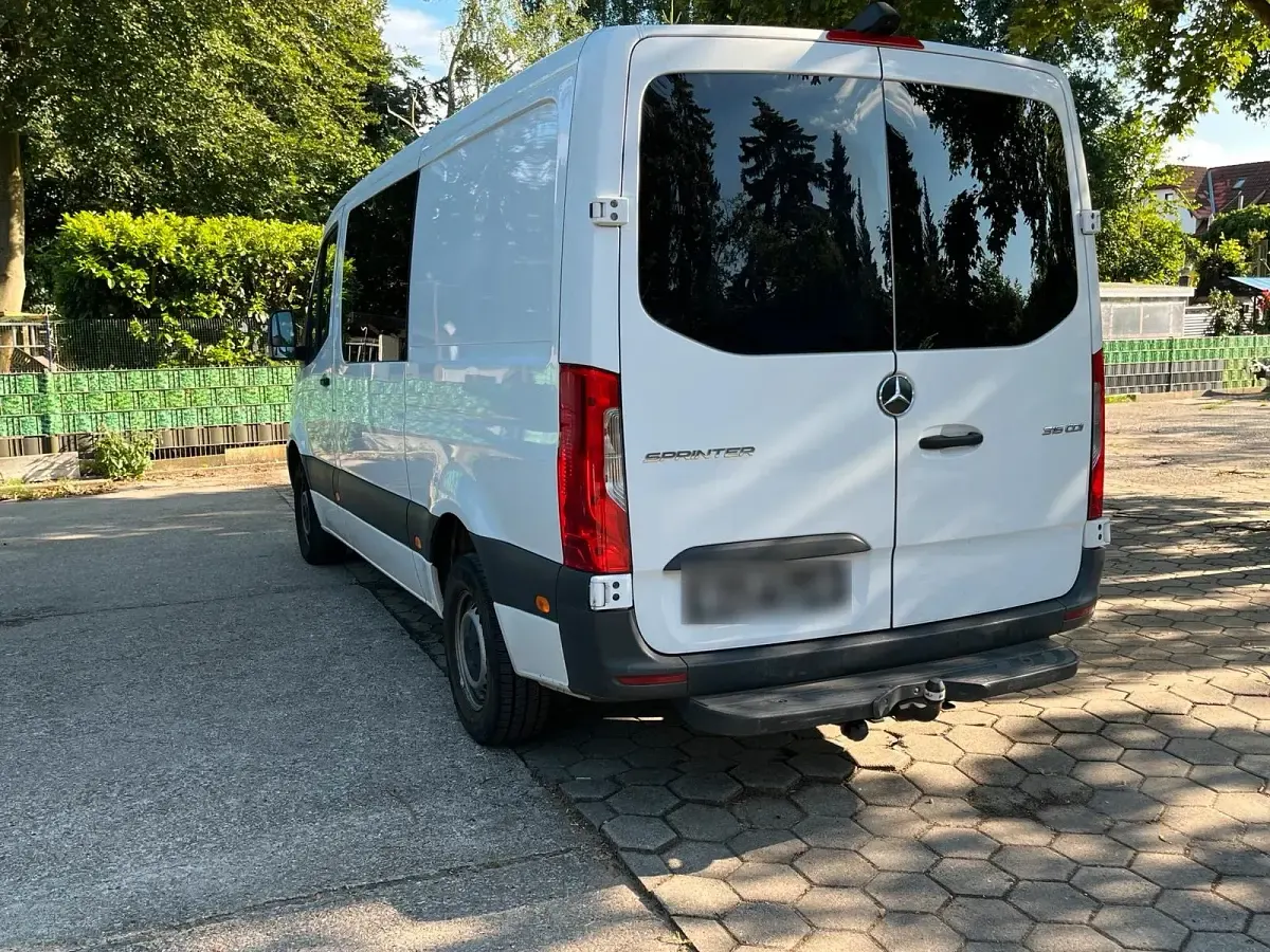 Gebraucht Mercedes Sprinter 150 PS (110 kW) 2021 Weiß Van